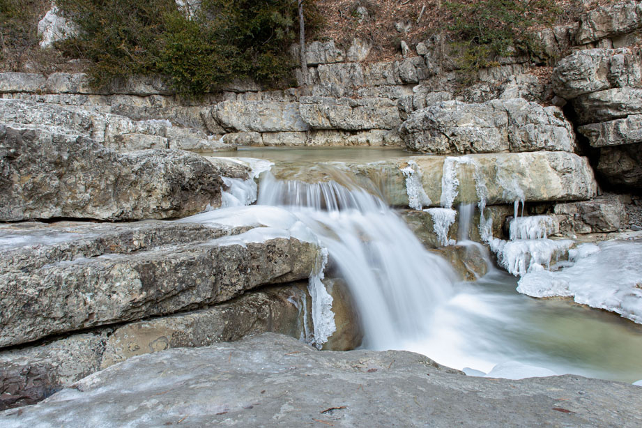 Photo d'une cascade